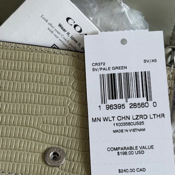 Coach Mini Wallet on Chain - NWT (pale green) - Picture 7 of 7